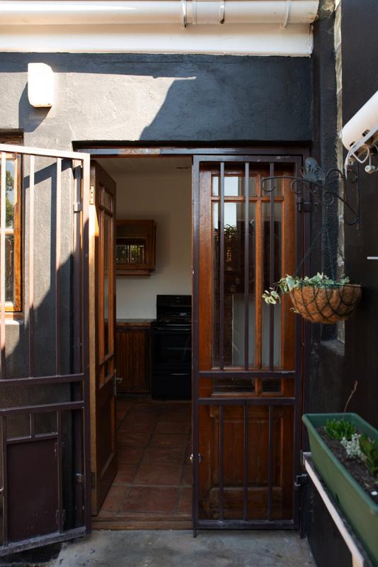 To Let 2 Bedroom Property for Rent in Observatory Western Cape